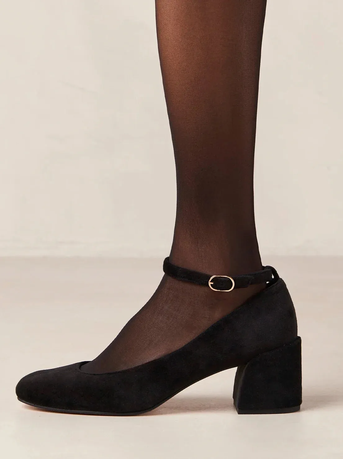 Antoine Pumps // Velvet Black