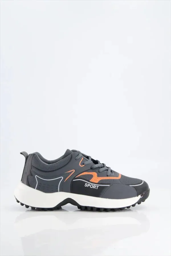 Black-camel-sports-gripper-shoes