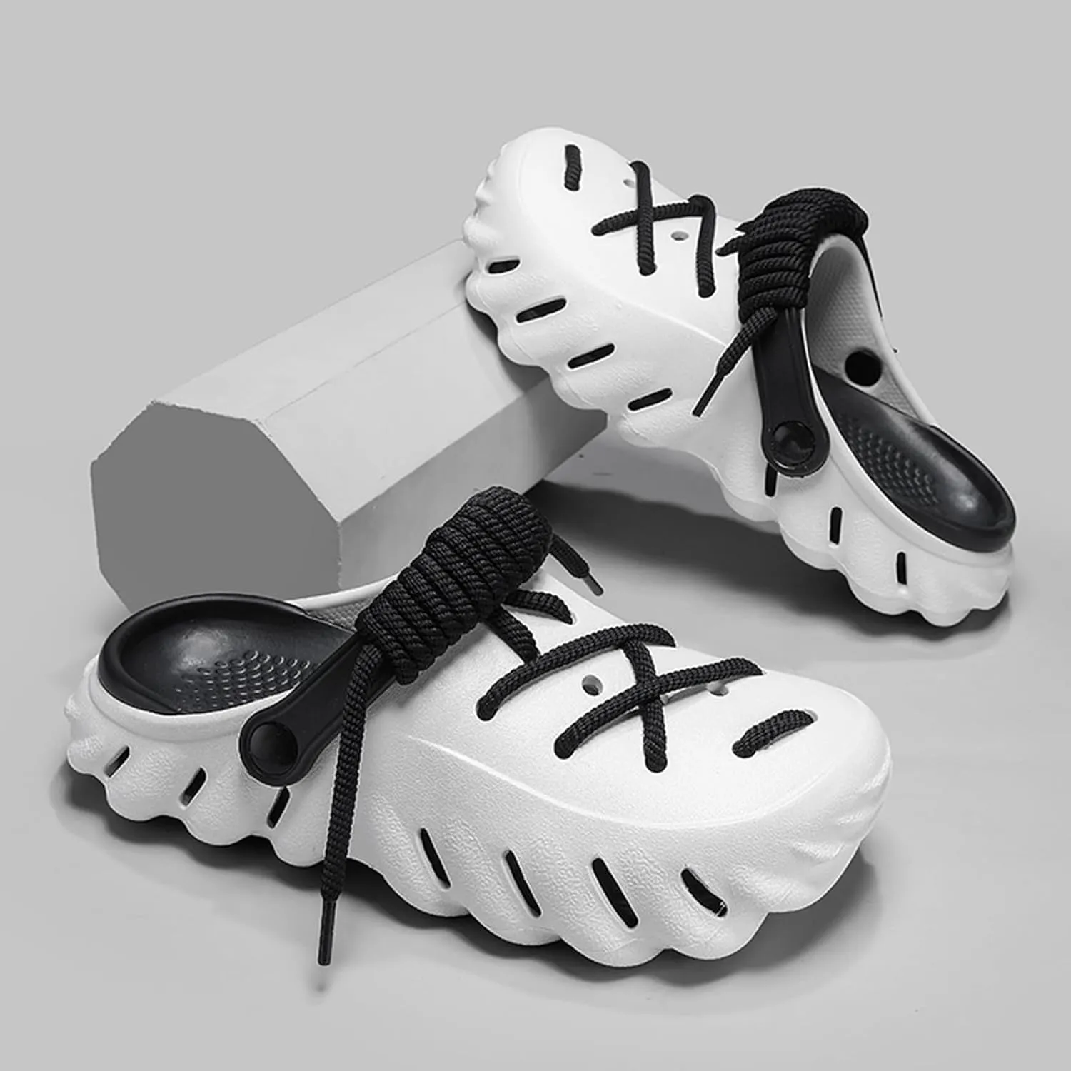 Breathable Hollow Design Men's Garden Clogs - Comfortable non-slip couple beach shoes for sports, canoeing and rafting