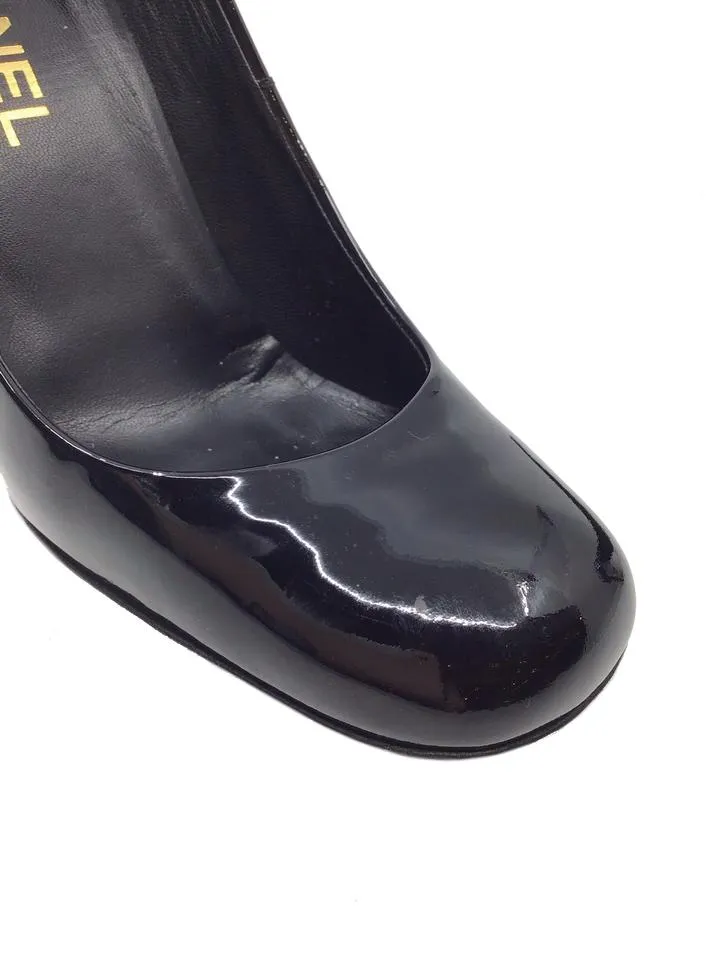 CL Patent Leather Metal Logo Heel Pumps Size 7.5