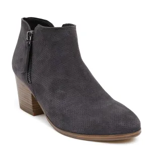 Dart Boot in Grey Suede