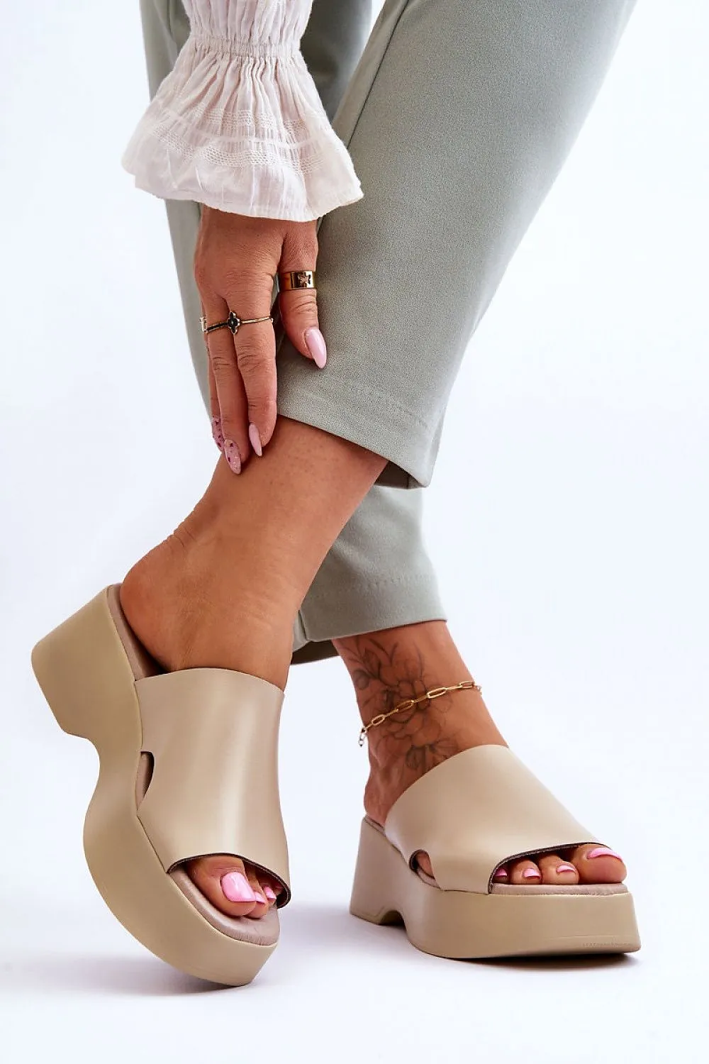 Flip-flops model 179077 Step in style