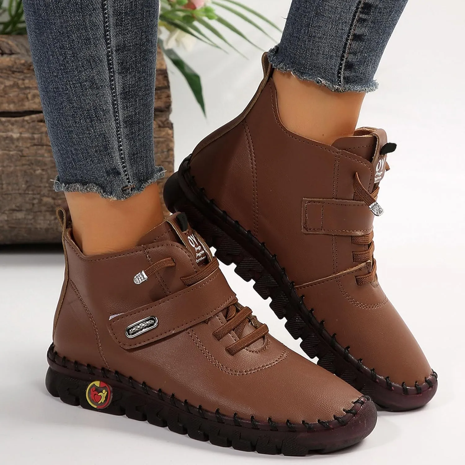 Womens Boots Fashion Lug Sole Zipper Insulated Warm Boots for Women Lace Up Anti-Slip Winter Ankle Boots Shoes