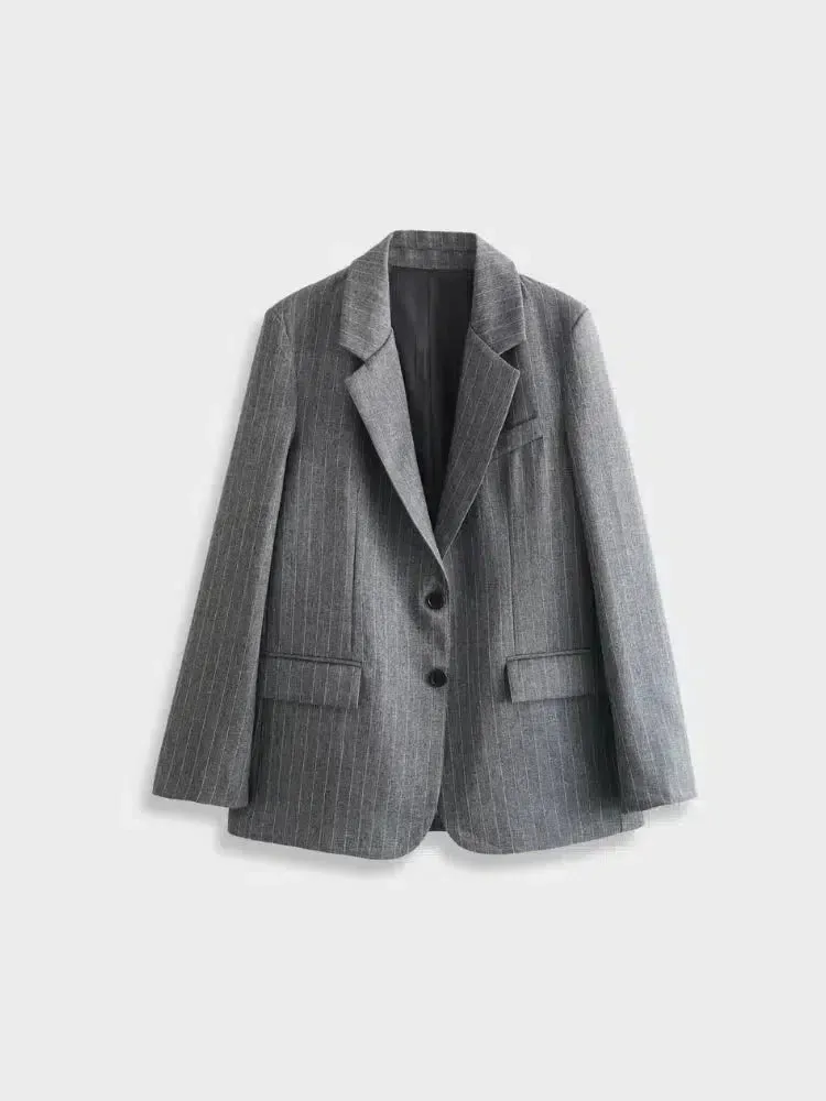 Yvette – Tailored blazer & pleated skirt – Two-piece set